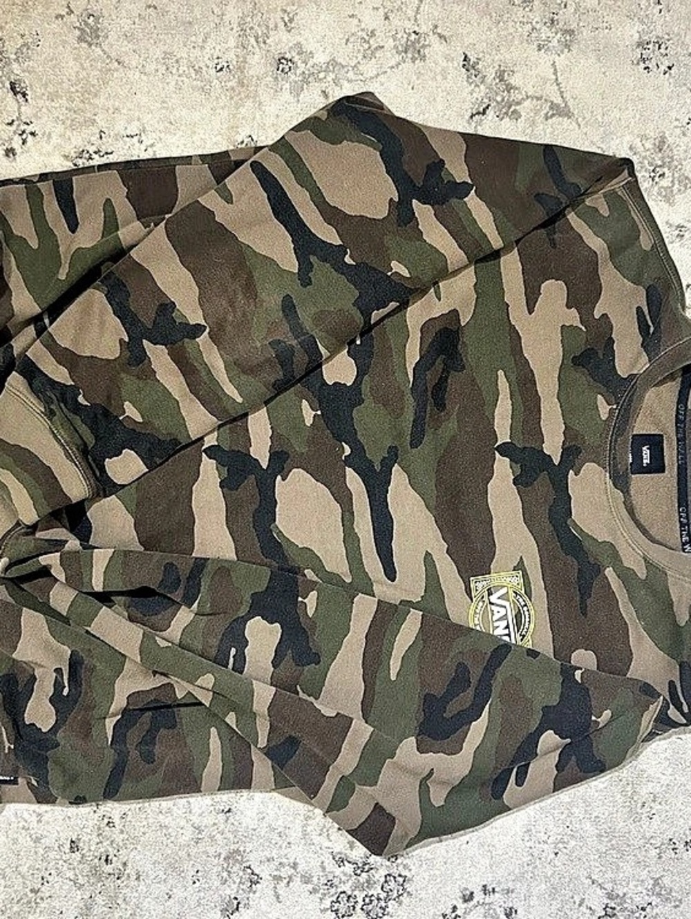 Vans Men's Green & Black Camo Pullover